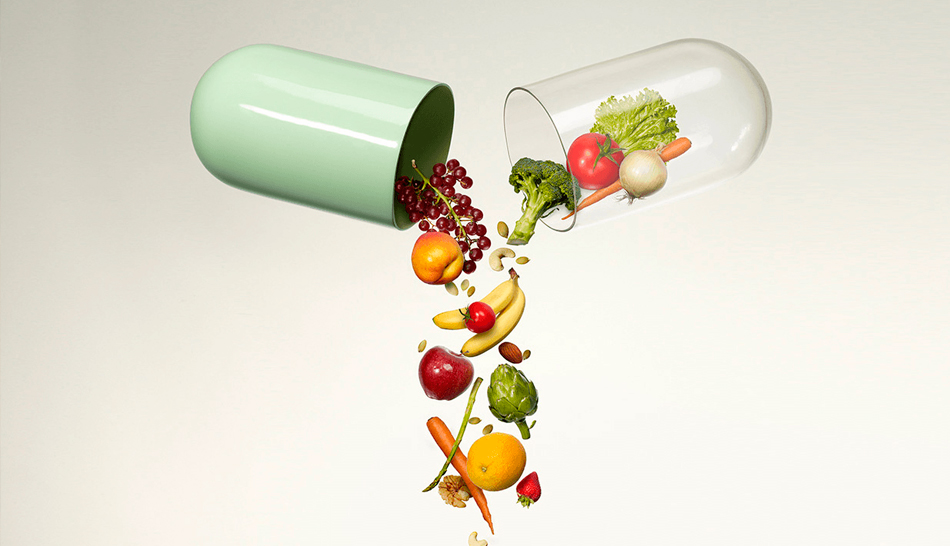 Capsula llena de vitaminas y minerales procedente de alimentos y plantas naturales 